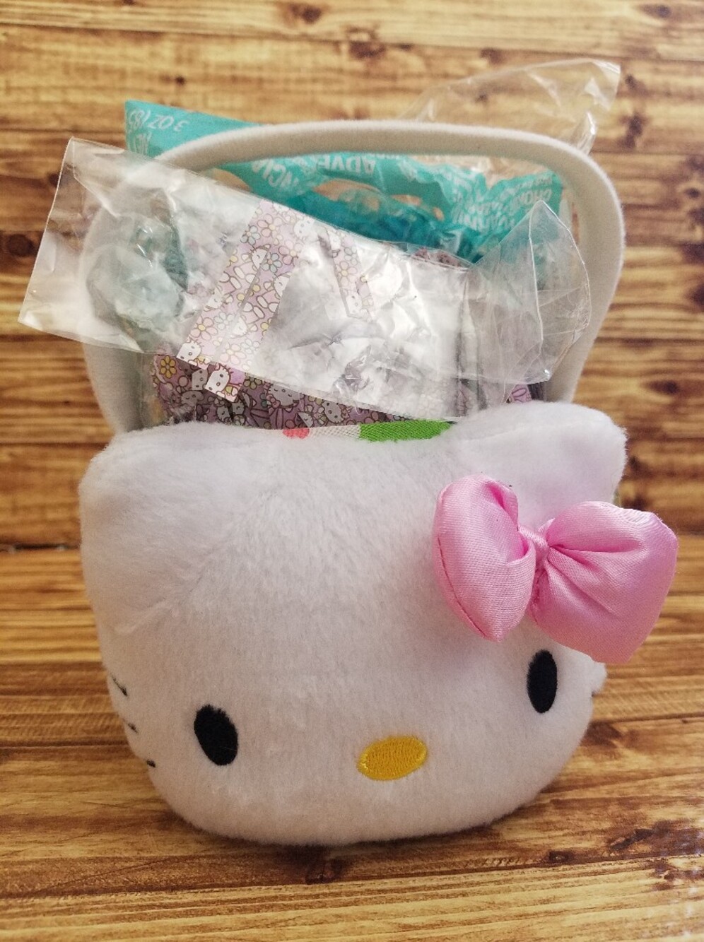 Sanrio Hello Kitty Pink White Plush Easter Egg Basket Small Kit With Grass